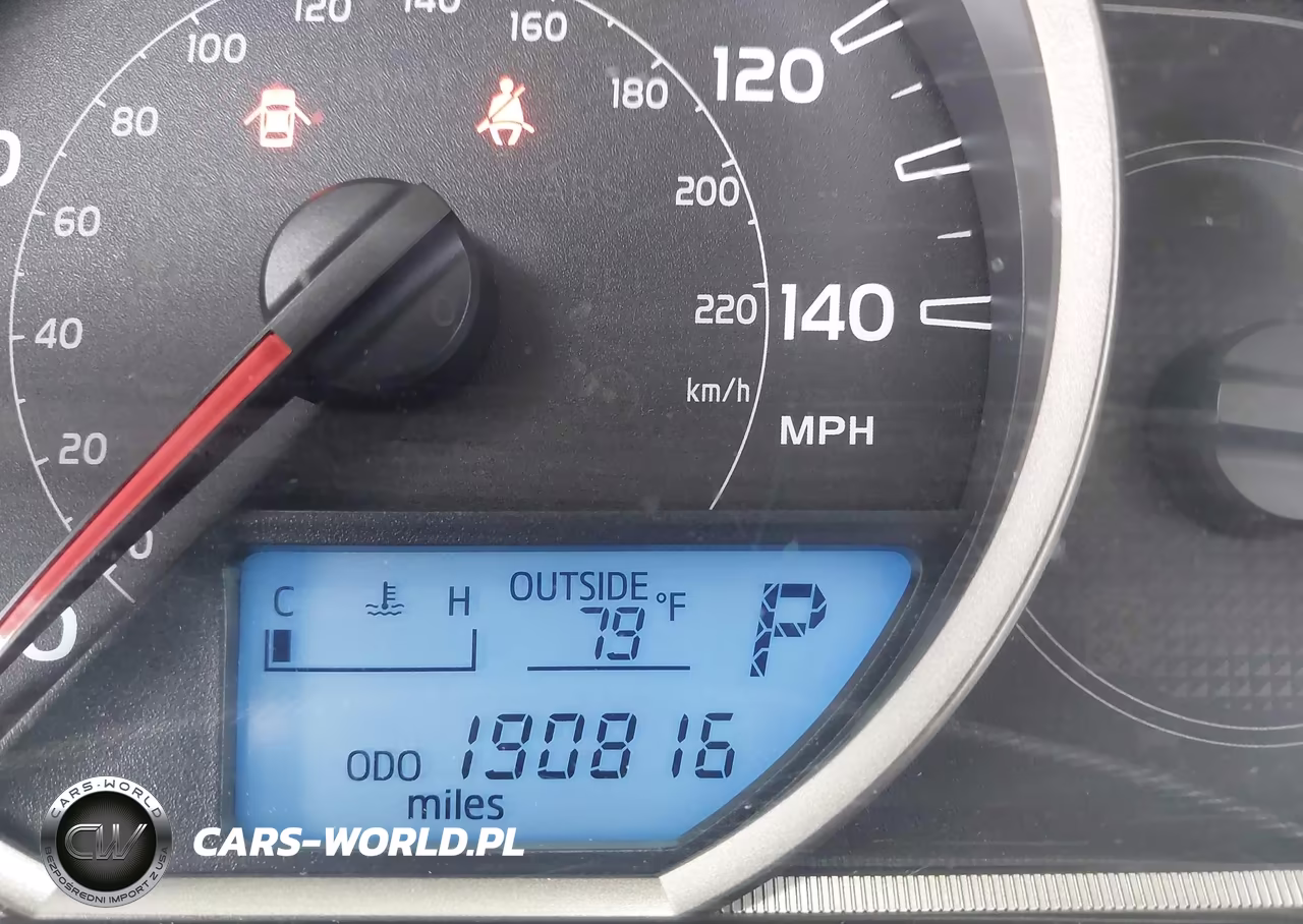 2015 Toyota Rav4 Le VIN:JTMZFREV2FJ030800 - 15