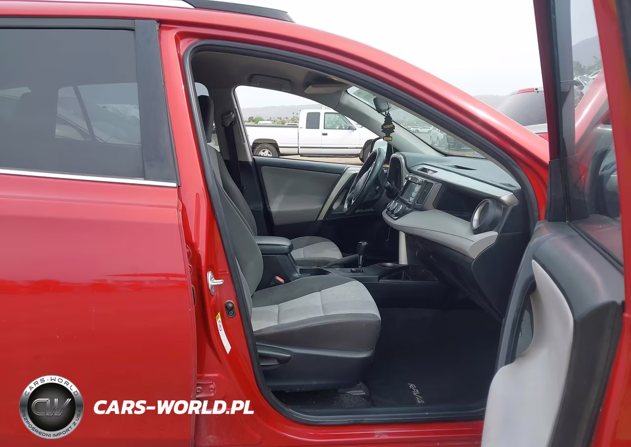 2015 Toyota Rav4 Le VIN:JTMZFREV2FJ030800 - 5