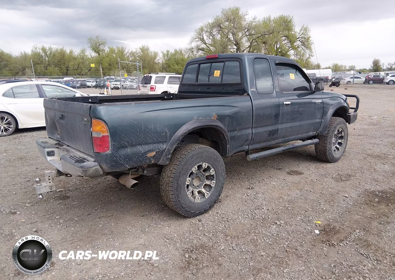 1998 Toyota Tacoma Base V6 VIN:4TAWN72N8WZ111635 - 4