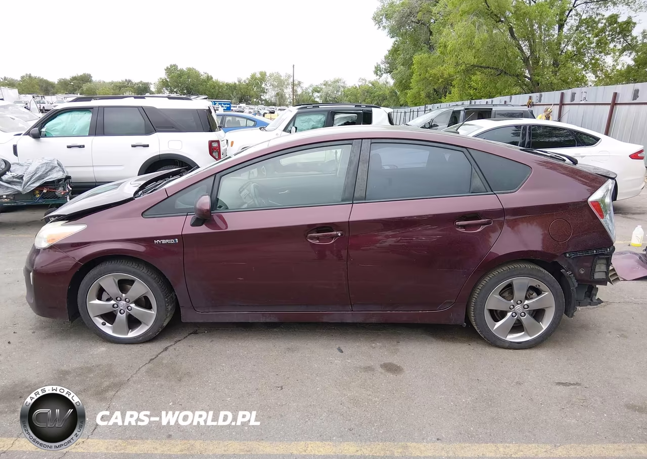 2013 Toyota Prius Three Se VIN:JTDKN3DU6D5572014 - 15