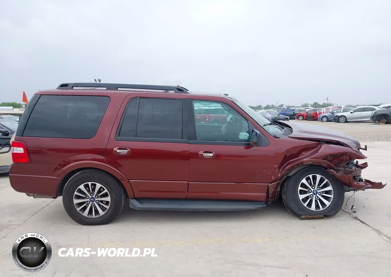 2015 Ford Expedition Xlt VIN:1FMJU1HT1FEF05422 - 13