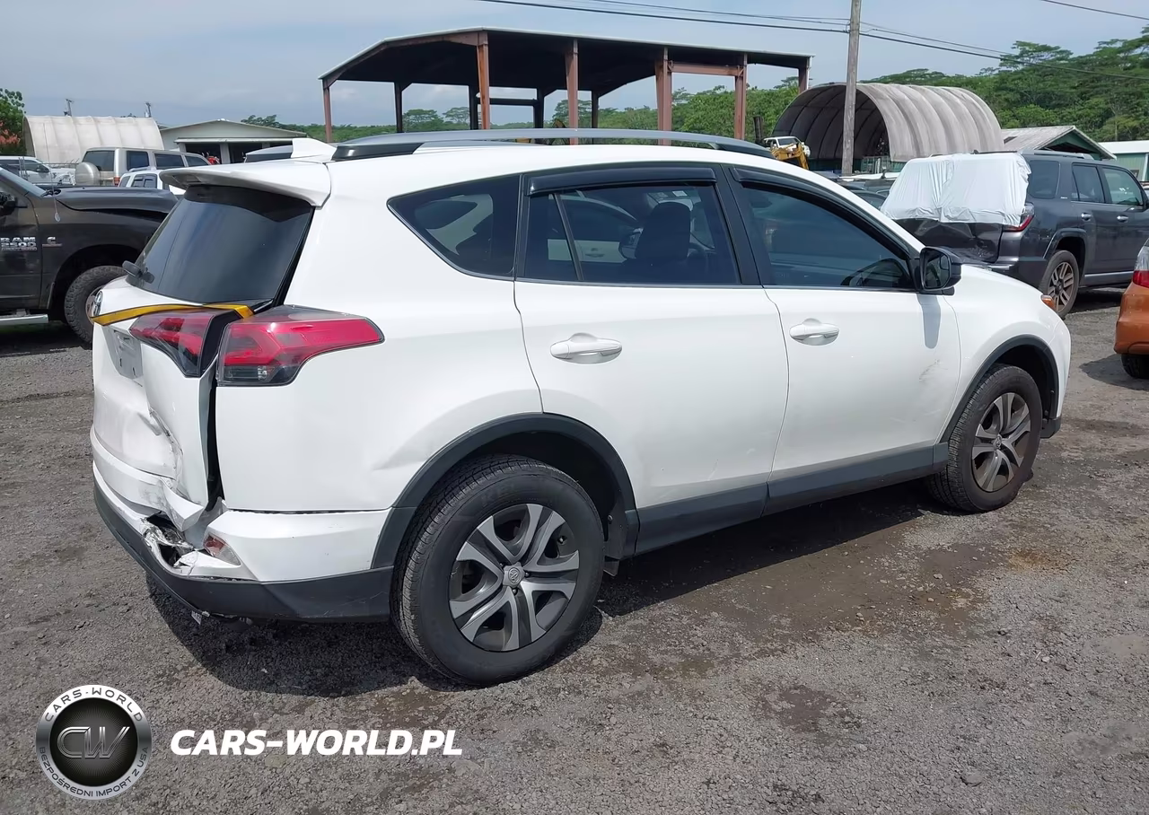 2018 Toyota Rav4 Le VIN:JTMZFREV2JJ745844 - 4