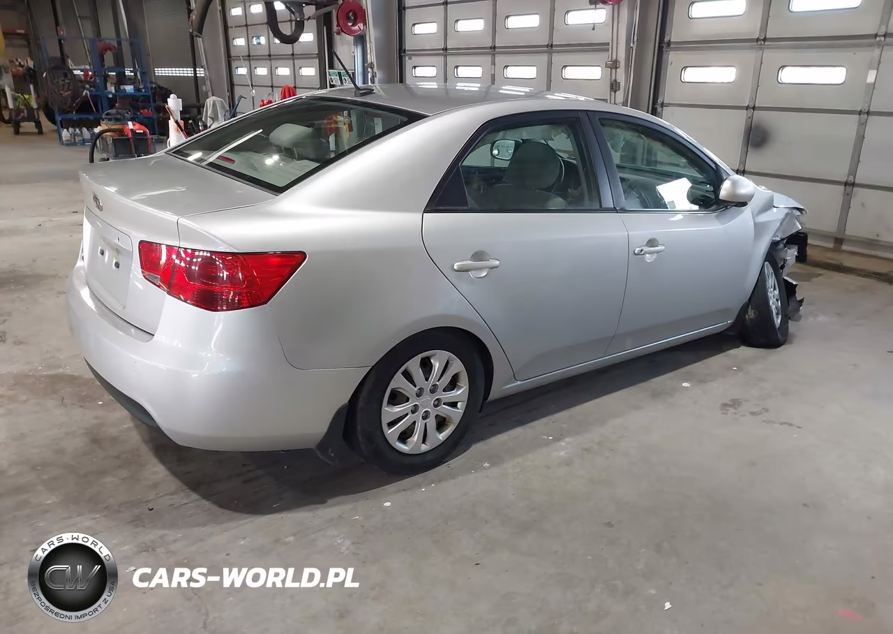 2012 Kia Forte Lx VIN:KNAFT4A21C5620885 - 4