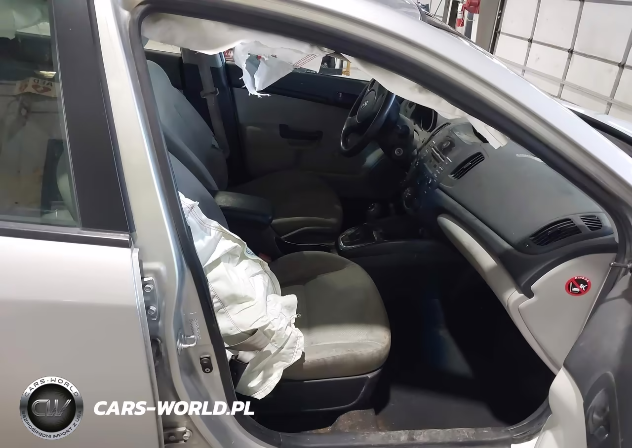 2012 Kia Forte Lx VIN:KNAFT4A21C5620885 - 5