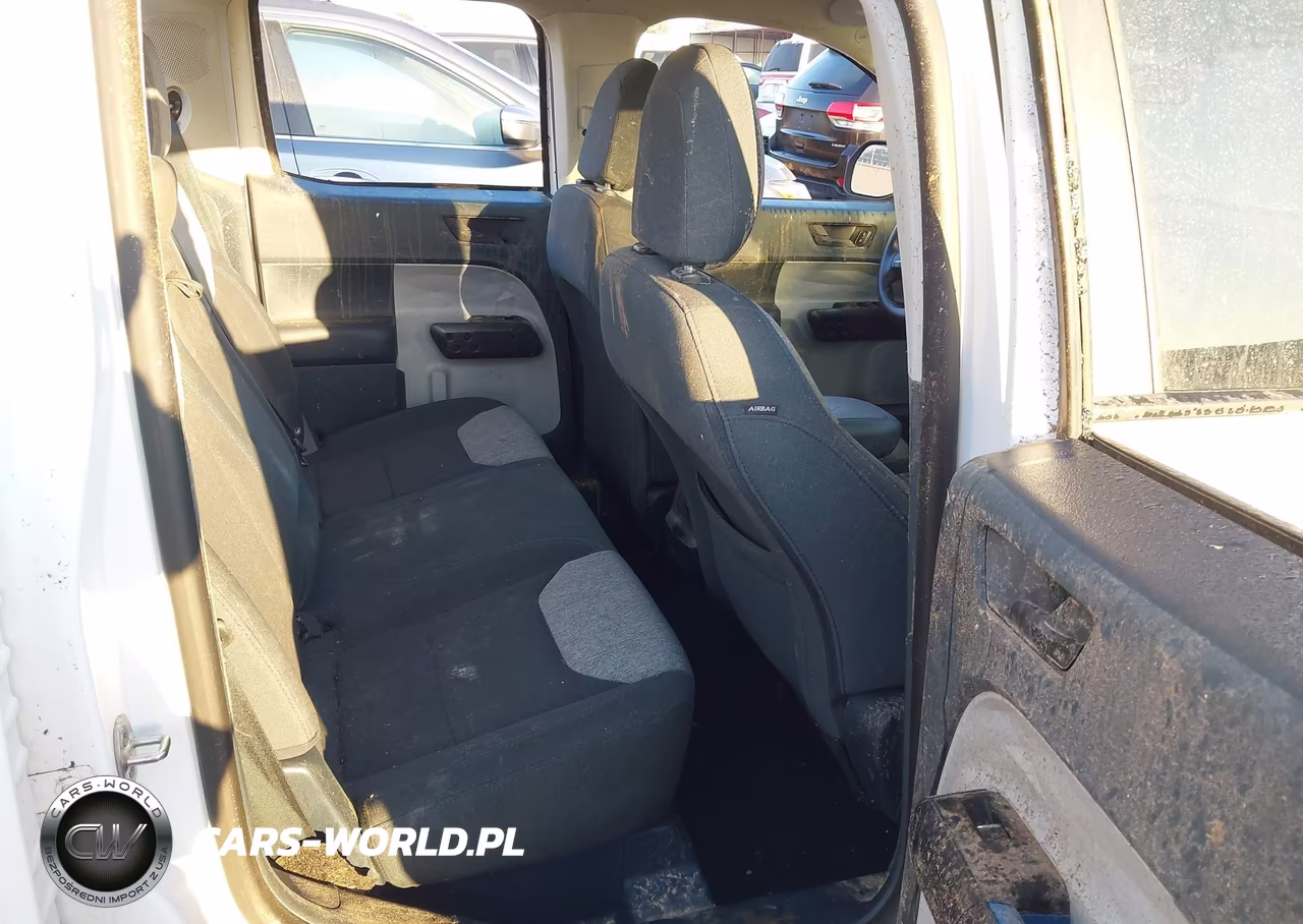 2025 Ford Maverick Xlt VIN:3FTTW8H31SRA77617 - 8