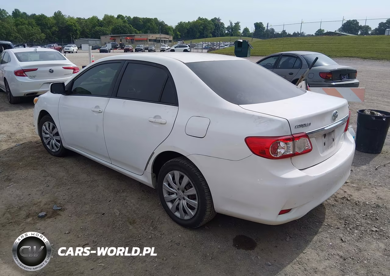 2012 Toyota Corolla Le VIN:JTDBU4EEXC9177194 - 3