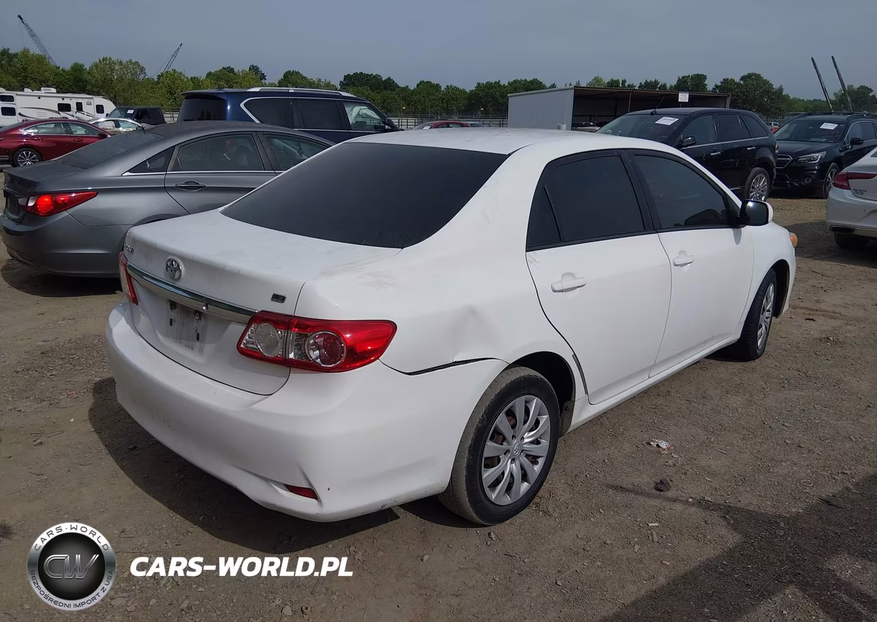 2012 Toyota Corolla Le VIN:JTDBU4EEXC9177194 - 4