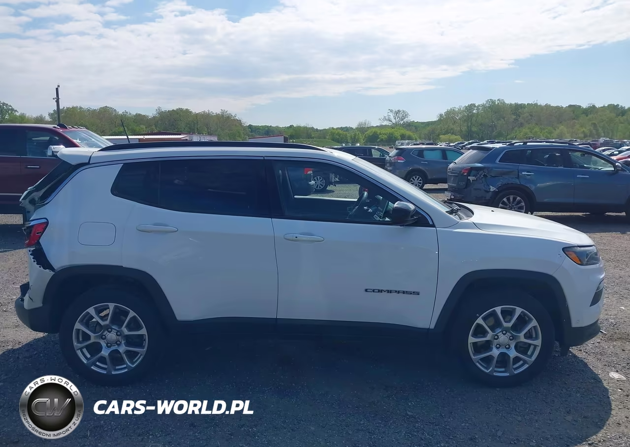 2023 Jeep Compass Latitude Lux Fwd VIN:3C4NJDFN1PT558370 - 13