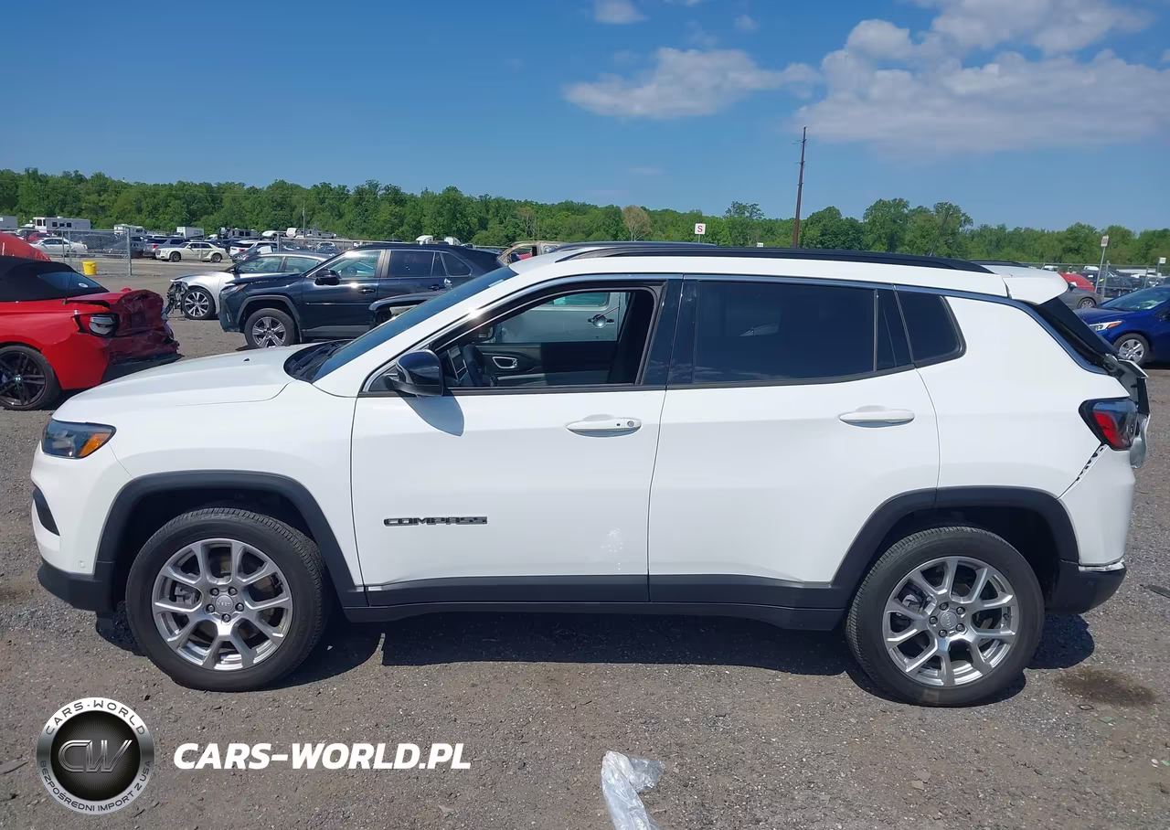 2023 Jeep Compass Latitude Lux Fwd VIN:3C4NJDFN1PT558370 - 14