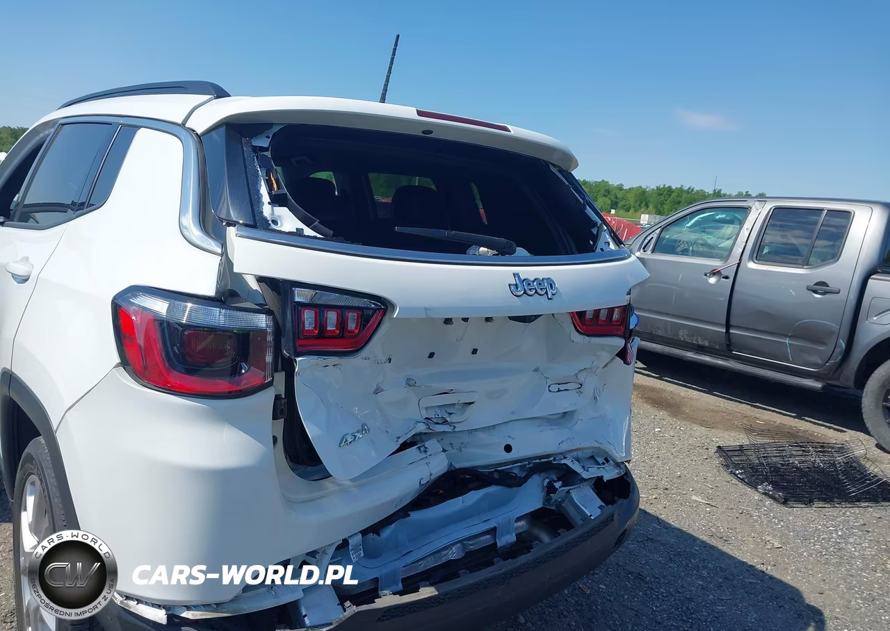 2023 Jeep Compass Latitude Lux Fwd VIN:3C4NJDFN1PT558370 - 6