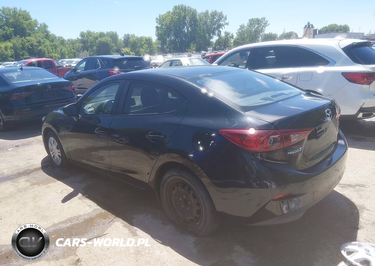 2018 Mazda Mazda3 Sport VIN:3MZBN1U79JM228551 - 3