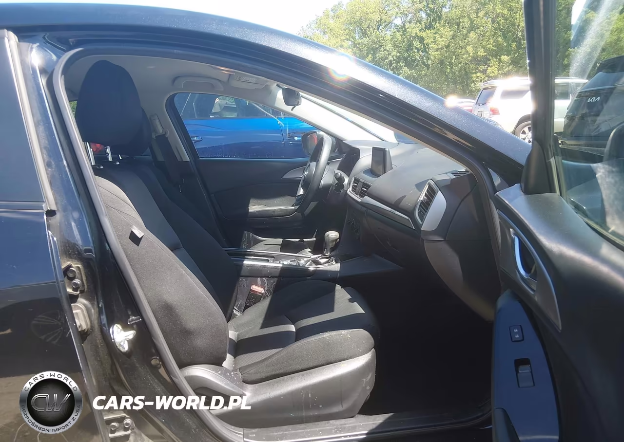 2018 Mazda Mazda3 Sport VIN:3MZBN1U79JM228551 - 5