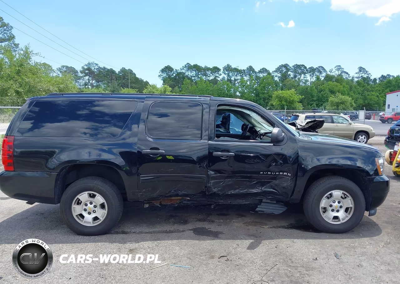2010 Chevrolet Suburban 1500 Ls VIN:1GNUKHE33AR204048 - 13