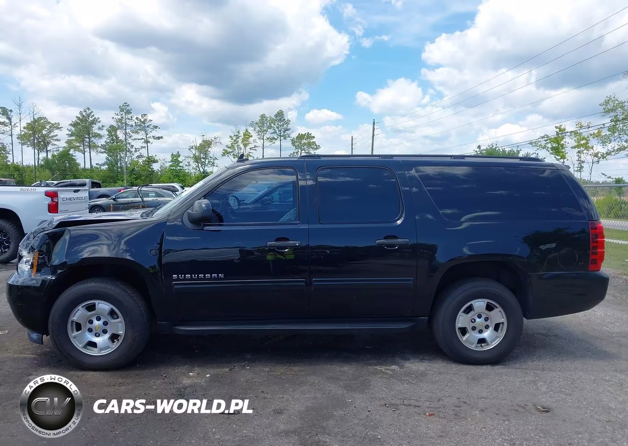 2010 Chevrolet Suburban 1500 Ls VIN:1GNUKHE33AR204048 - 14