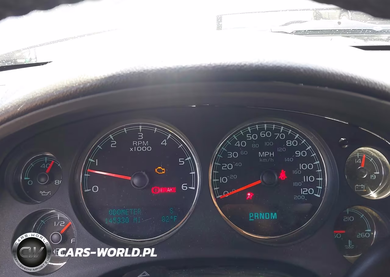 2010 Chevrolet Suburban 1500 Ls VIN:1GNUKHE33AR204048 - 7