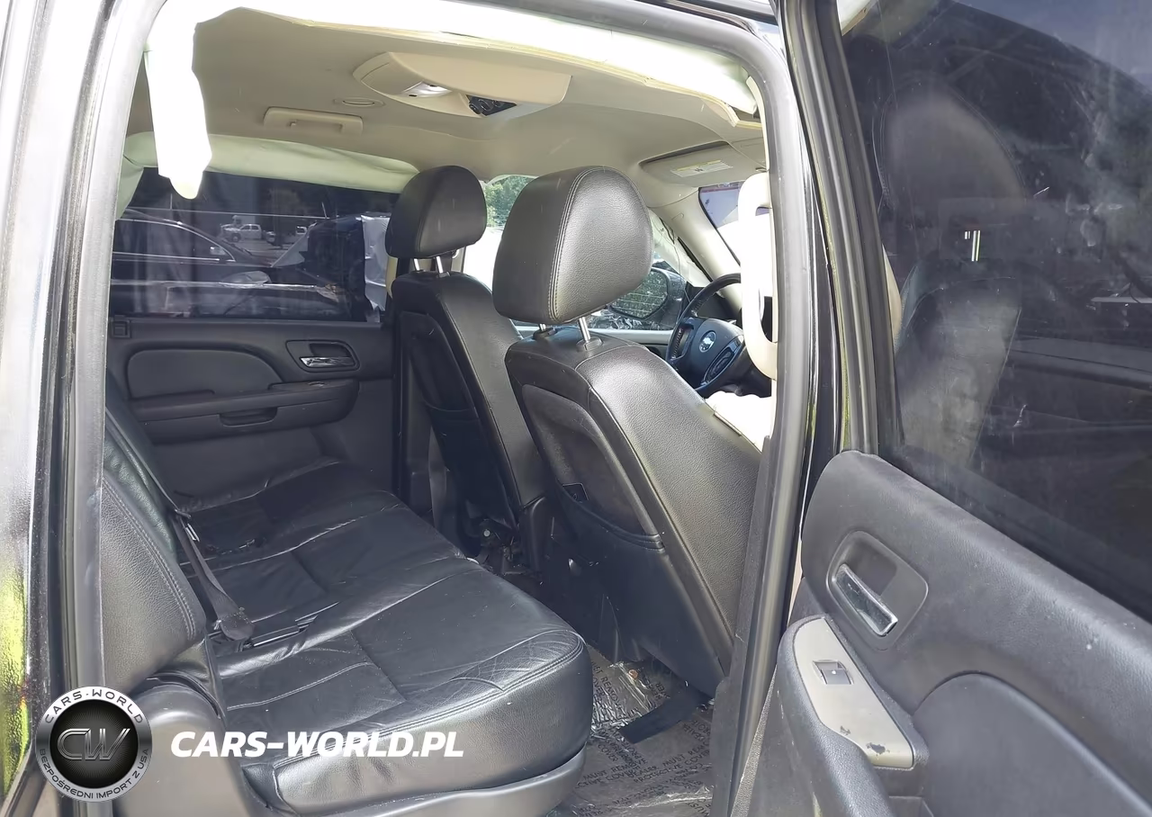 2010 Chevrolet Suburban 1500 Ls VIN:1GNUKHE33AR204048 - 8