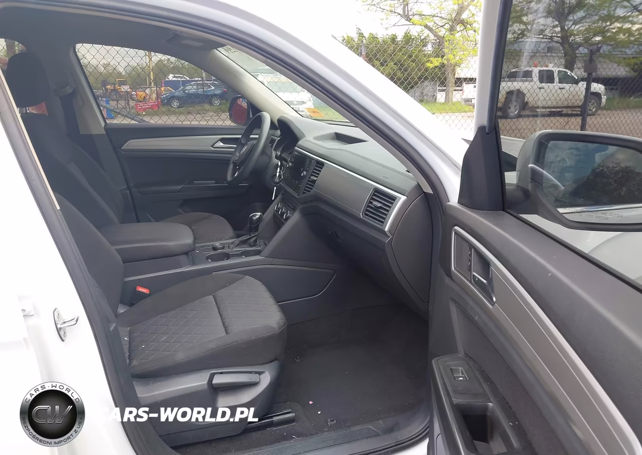 2018 Volkswagen Atlas 3.6L V6 Launch Edition VIN:1V2HR2CA0JC513126 - 5