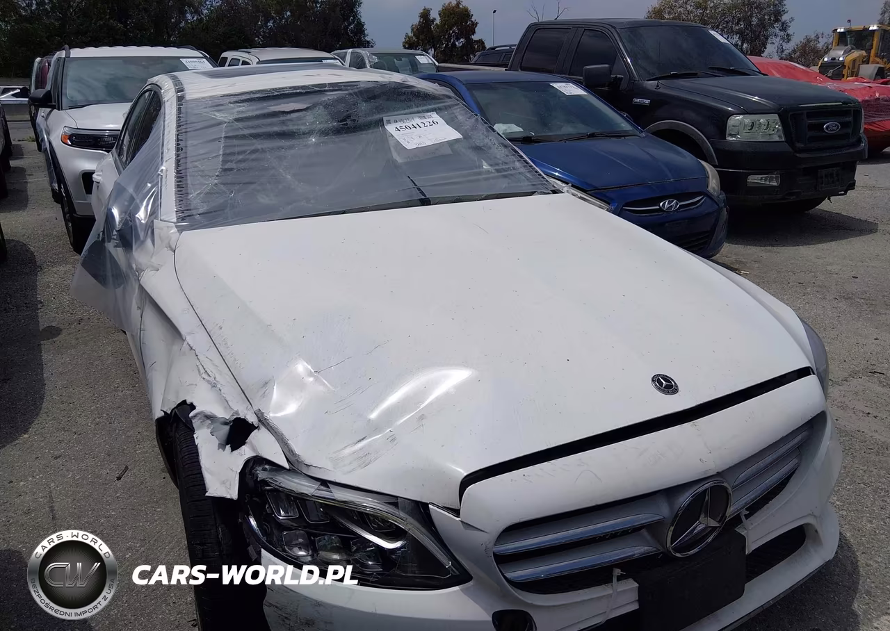 2019 Mercedes-Benz C 300