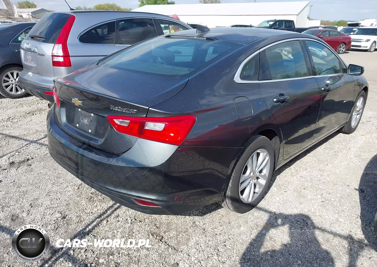 2017 Chevrolet Malibu 1Lt VIN:1G1ZE5ST2HF229309 - 4