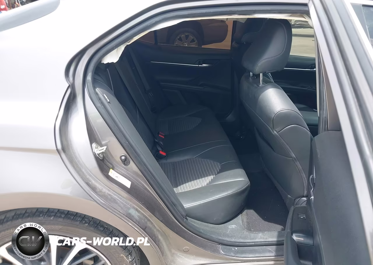 2018 Toyota Camry Se VIN:4T1B11HKXJU584477 - 8