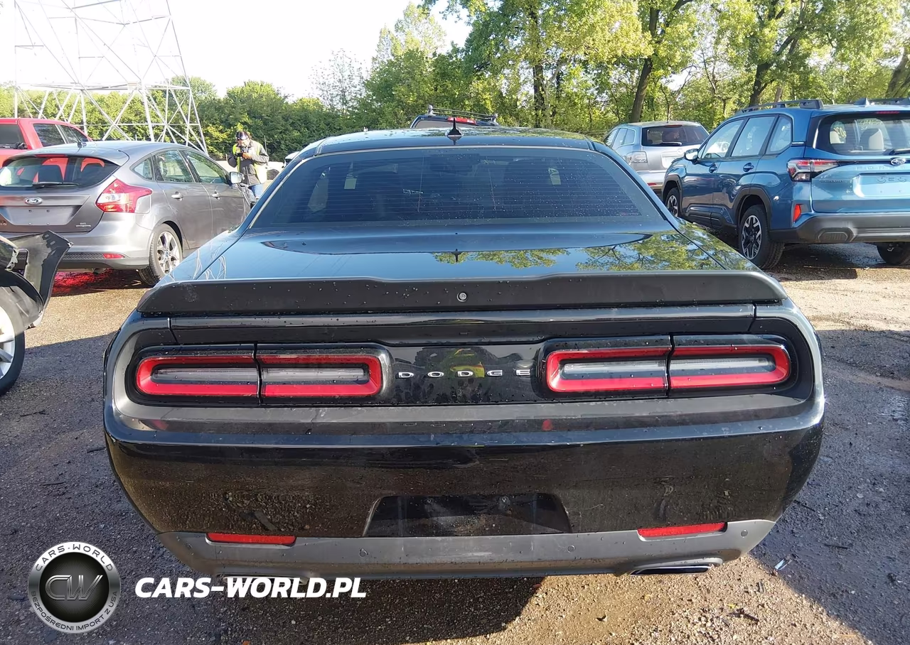 2018 Dodge Challenger R-T Plus VIN:2C3CDZBT3JH260200 - 16