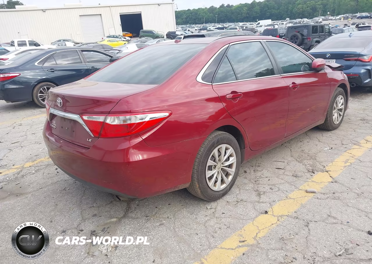 2016 Toyota Camry Le VIN:4T1BF1FK7GU602382 - 4