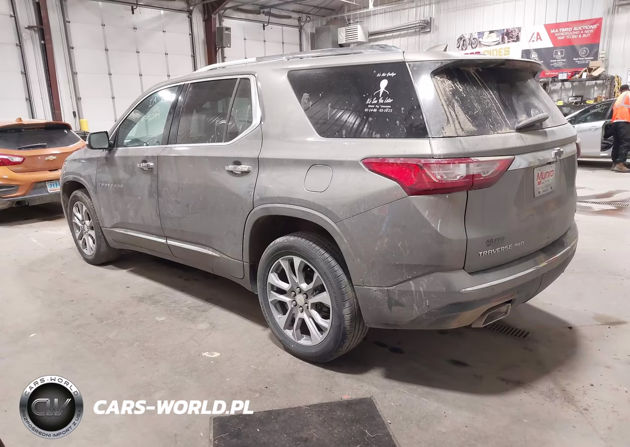 2018 Chevrolet Traverse Premier VIN:1GNEVJKW4JJ128582 - 3