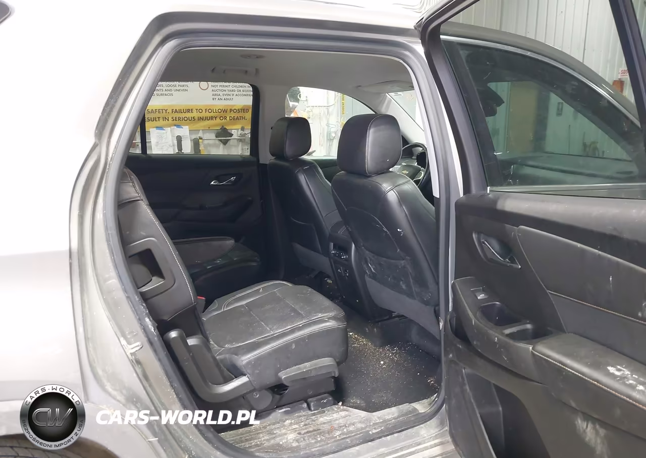 2018 Chevrolet Traverse Premier VIN:1GNEVJKW4JJ128582 - 8