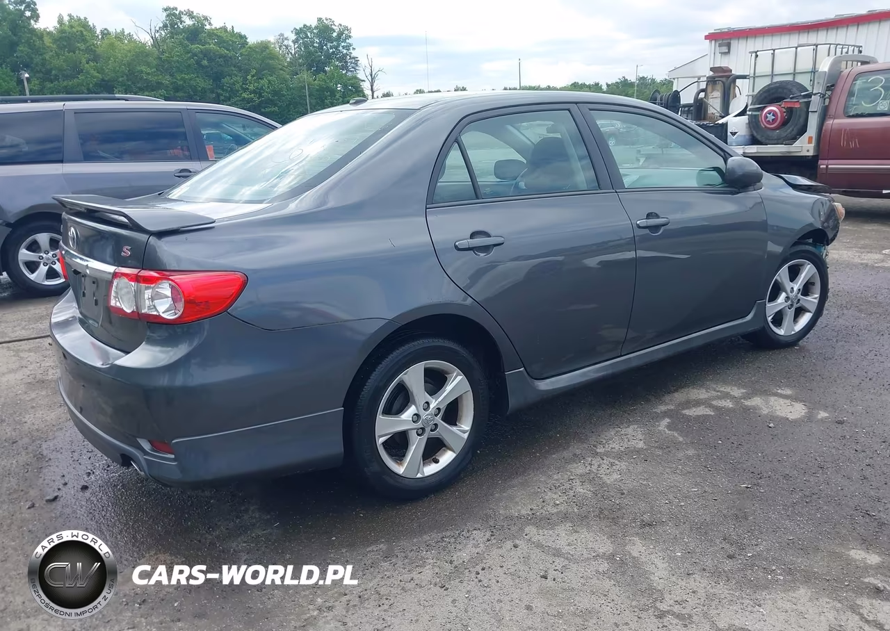 2012 Toyota Corolla S VIN:2T1BU4EE9CC885625 - 4