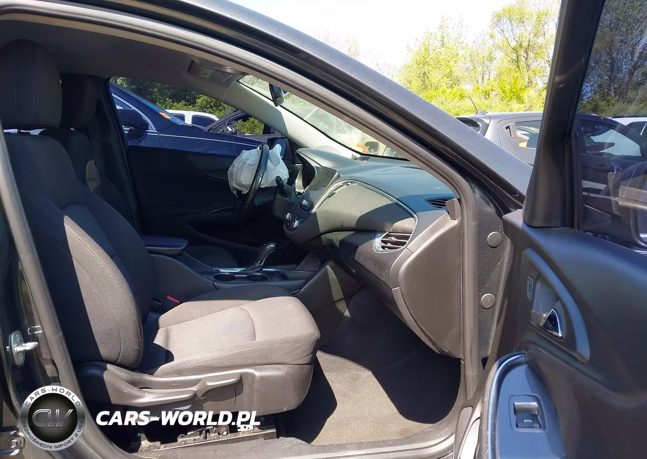 2018 Chevrolet Malibu Lt VIN:1G1ZD5ST0JF190793 - 5