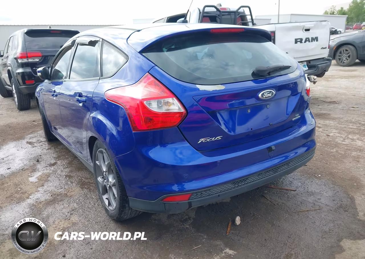 2014 Ford Focus Se VIN:1FADP3K24EL276092 - 3