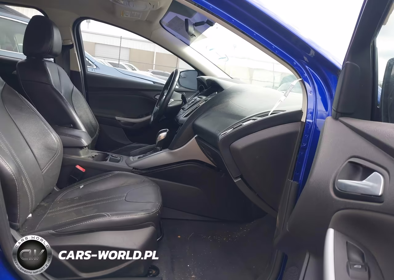 2014 Ford Focus Se VIN:1FADP3K24EL276092 - 5