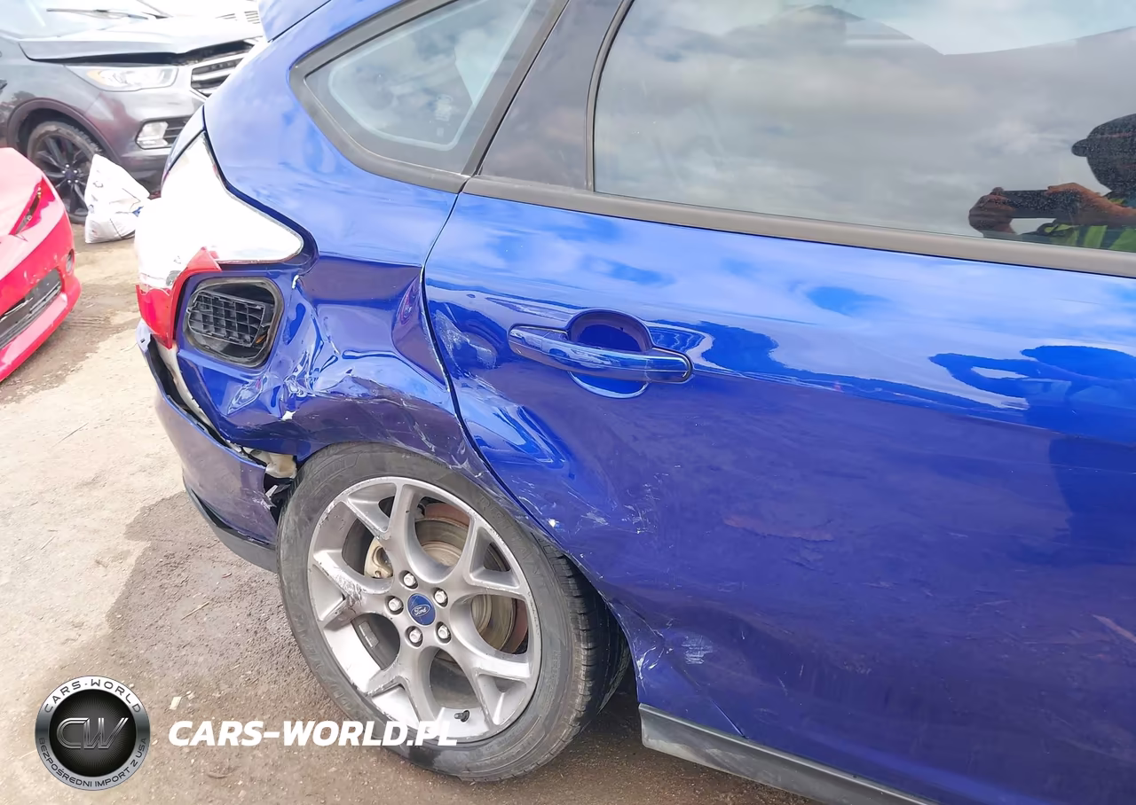 2014 Ford Focus Se VIN:1FADP3K24EL276092 - 6