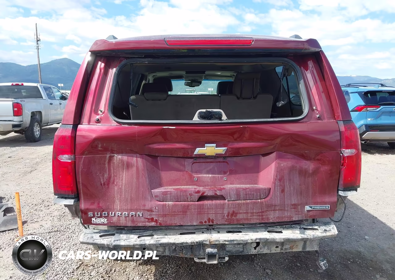 2018 Chevrolet Suburban Premier VIN:1GNSKJKC7JR146187 - 17