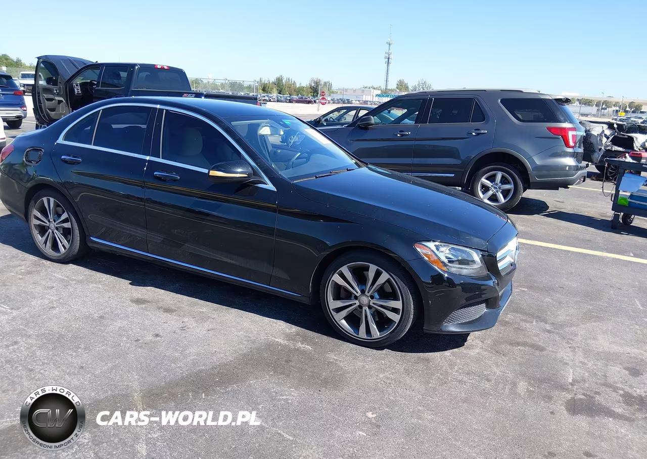 2015 Mercedes-Benz C 300