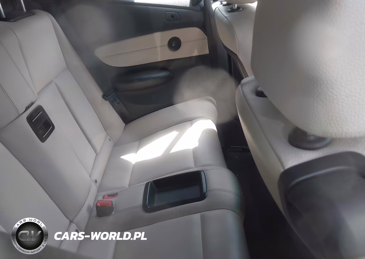 2013 BMW 135I VIN:WBAUN7C54DVM28212 - 8