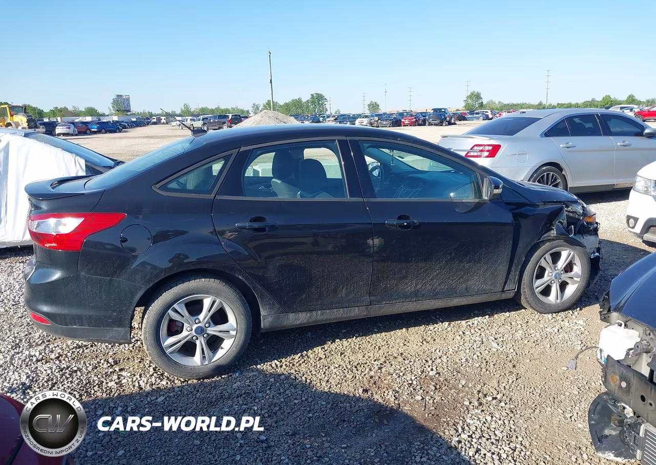 2012 Ford Focus Se VIN:1FAHP3F29CL464048 - 13
