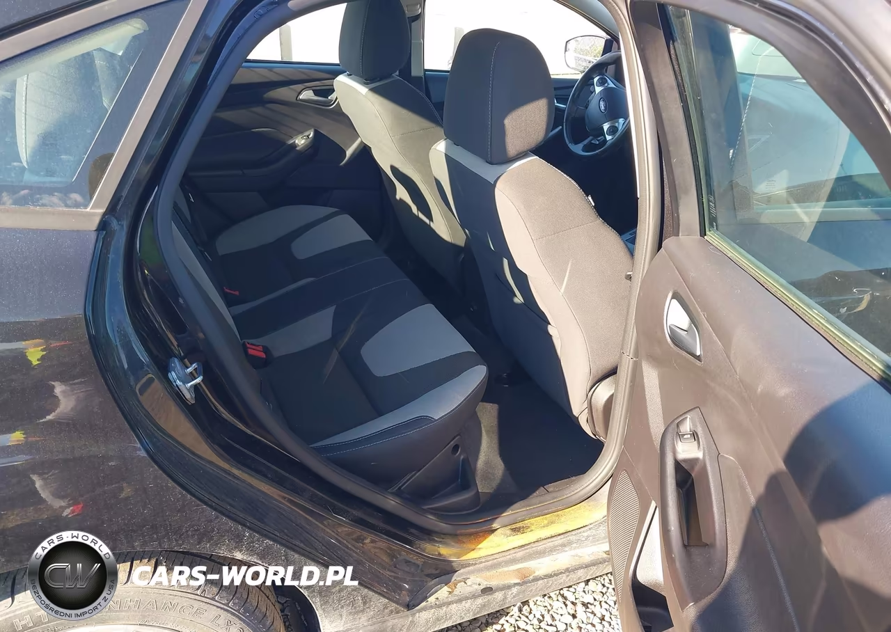 2012 Ford Focus Se VIN:1FAHP3F29CL464048 - 8