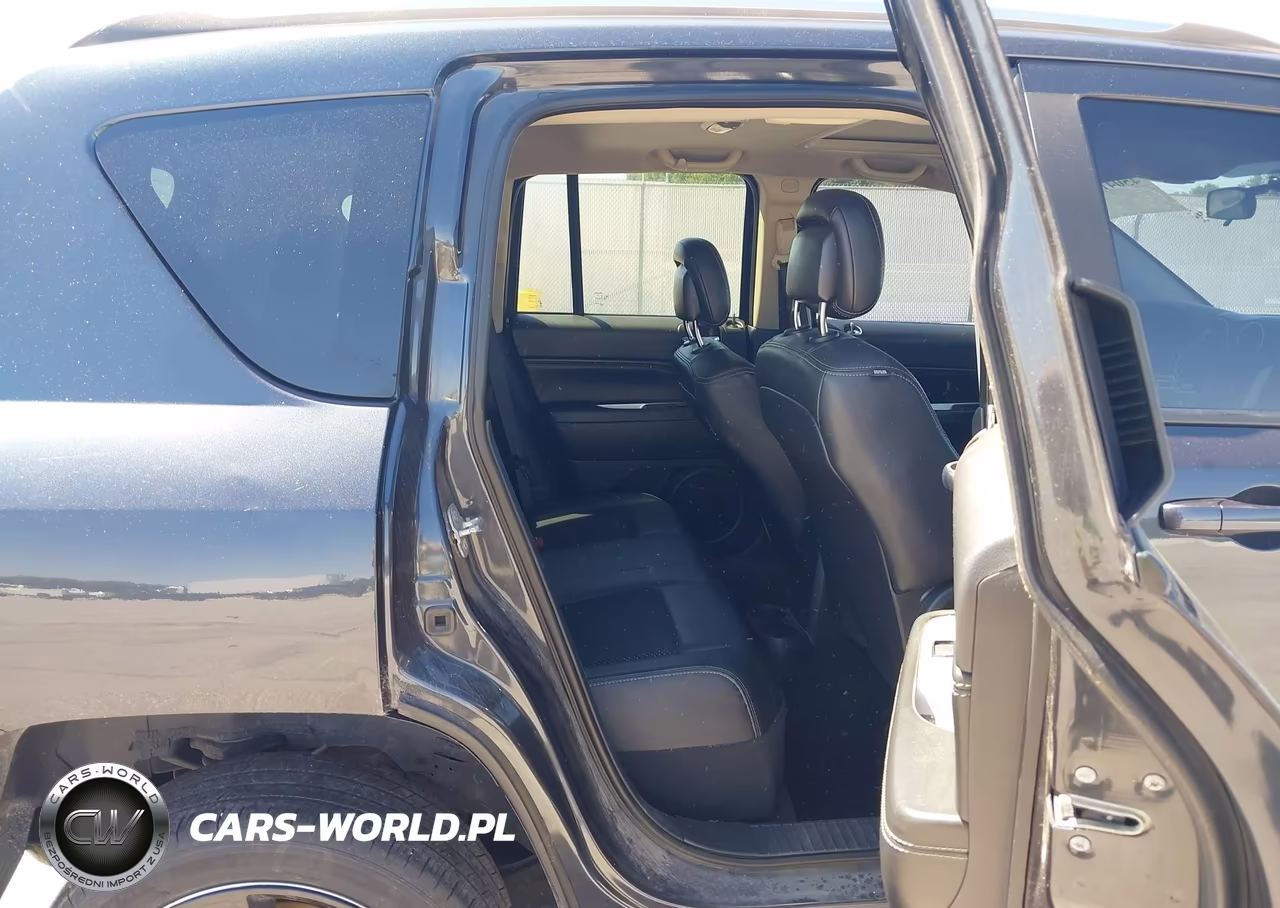 2014 Jeep Compass Latitude VIN:1C4NJDEB5ED822796 - 8