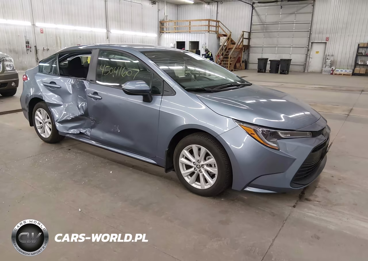 2025 Toyota Corolla Le – zdjęcie 1 z 17
