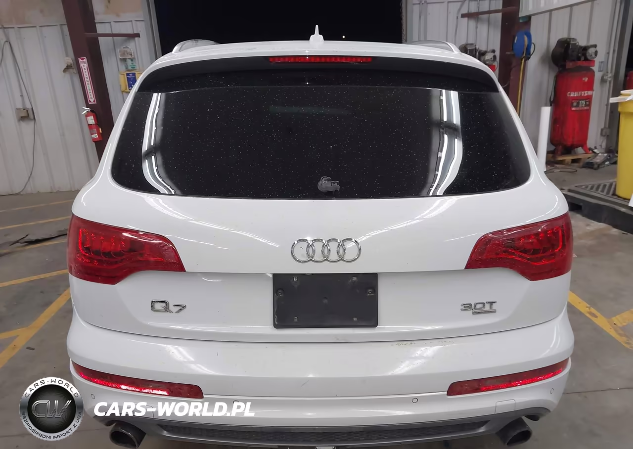 2015 Audi Q7 3.0T S Line Prestige VIN:WA1DGAFE7FD003639 - 17
