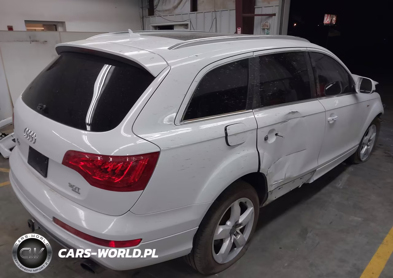 2015 Audi Q7 3.0T S Line Prestige VIN:WA1DGAFE7FD003639 - 4
