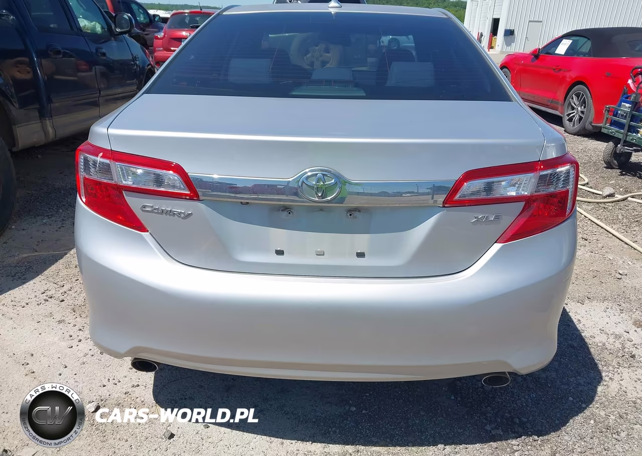 2013 Toyota Camry Xle V6 VIN:4T1BK1FK1DU531073 - 16