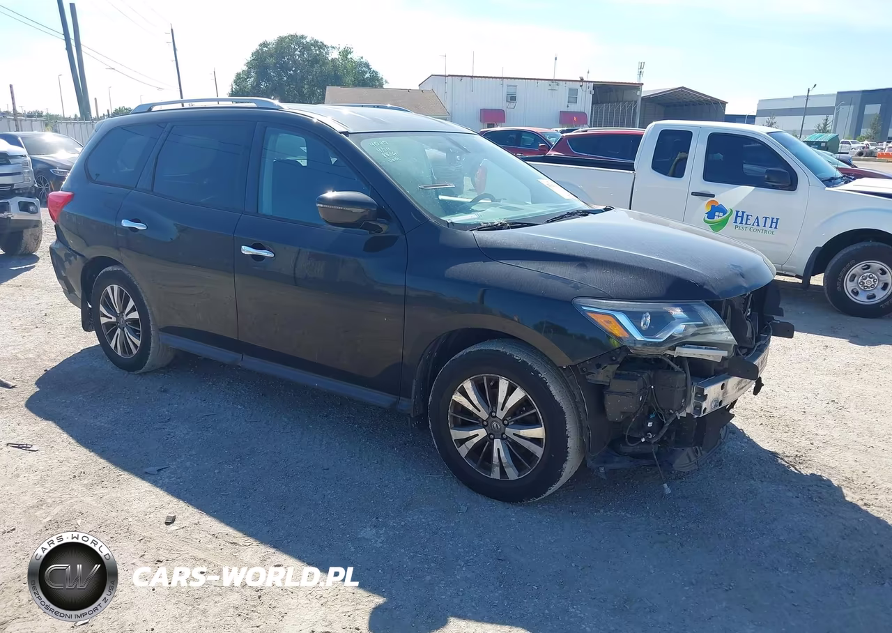2017 Nissan Pathfinder Sv