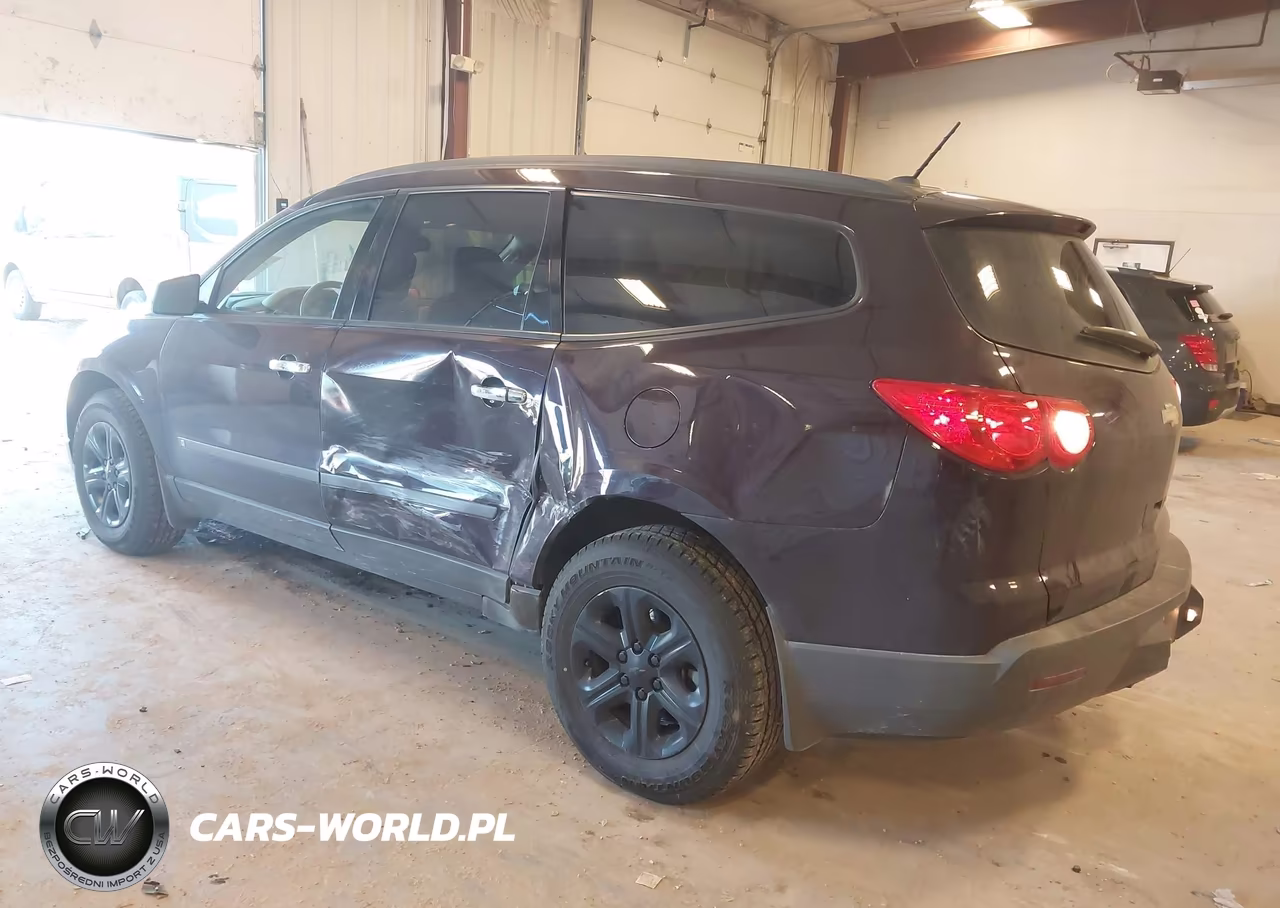 2010 Chevrolet Traverse Ls VIN:1GNLREED8AS154514 - 3