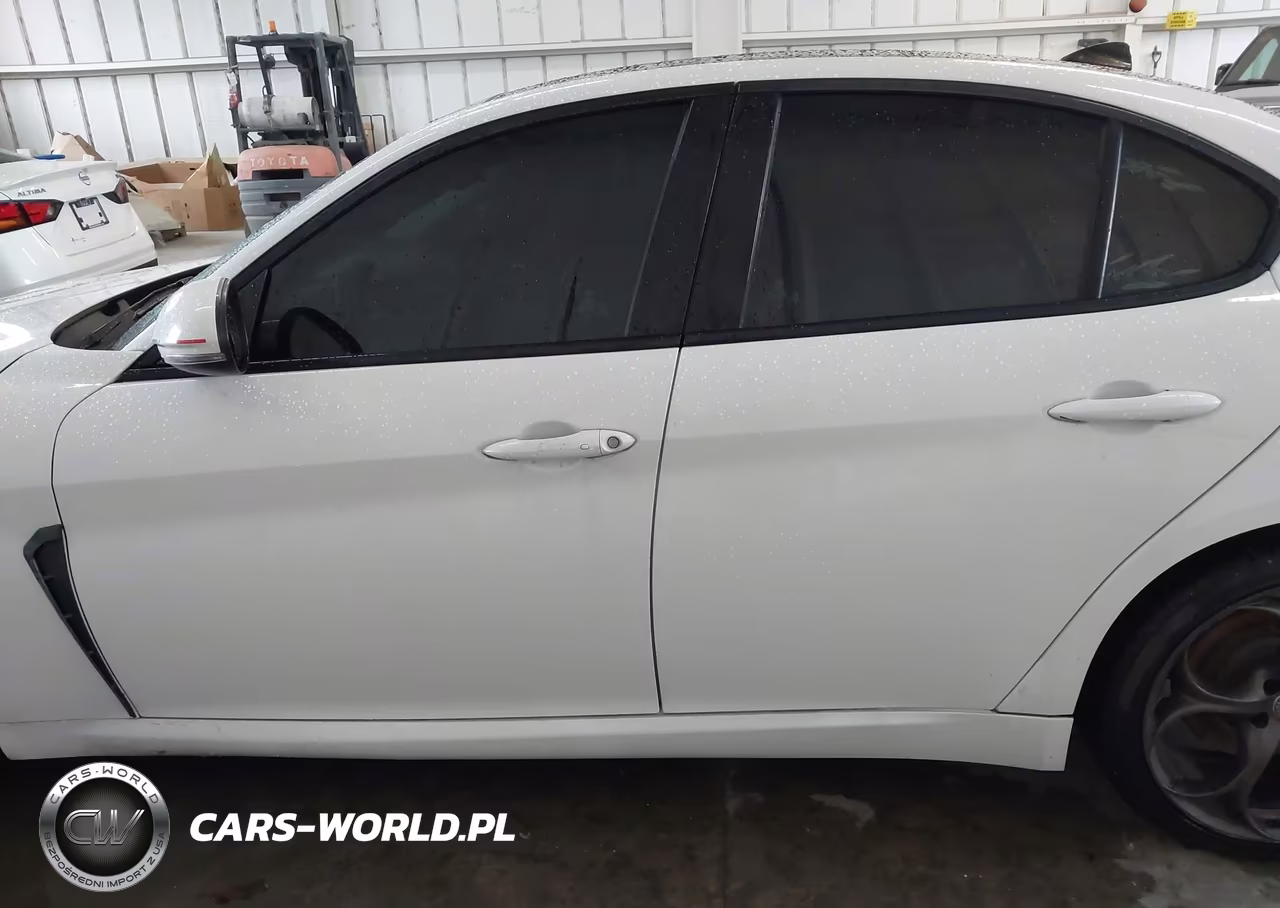 2018 Alfa Romeo Giulia Ti Sport Rwd VIN:ZARFAECN0J7566279 - 14