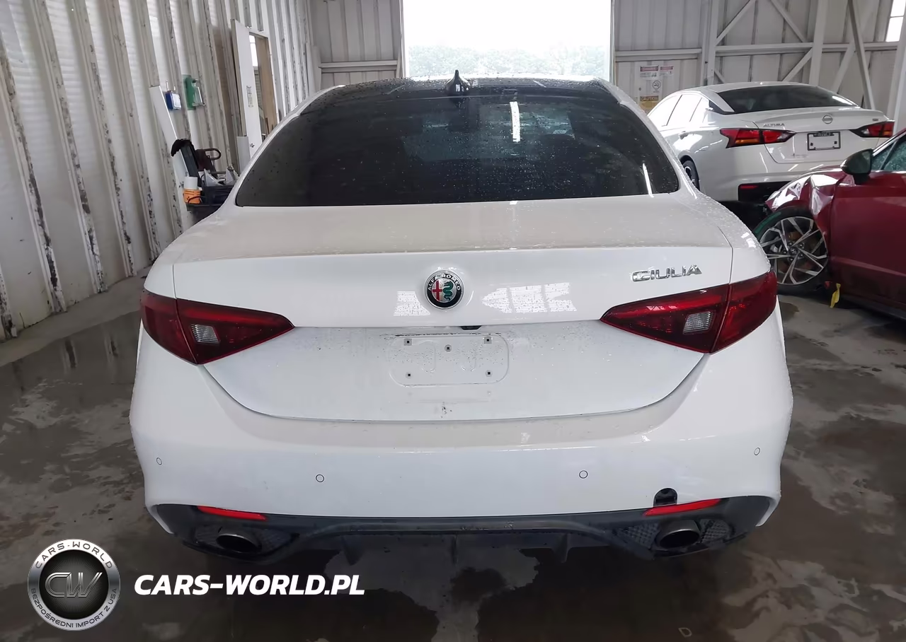 2018 Alfa Romeo Giulia Ti Sport Rwd VIN:ZARFAECN0J7566279 - 16
