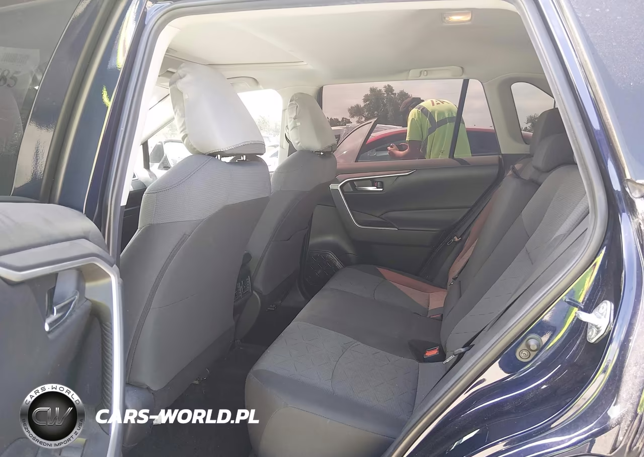 2020 Toyota Rav4 Xle VIN:2T3W1RFV2LC047126 - 8