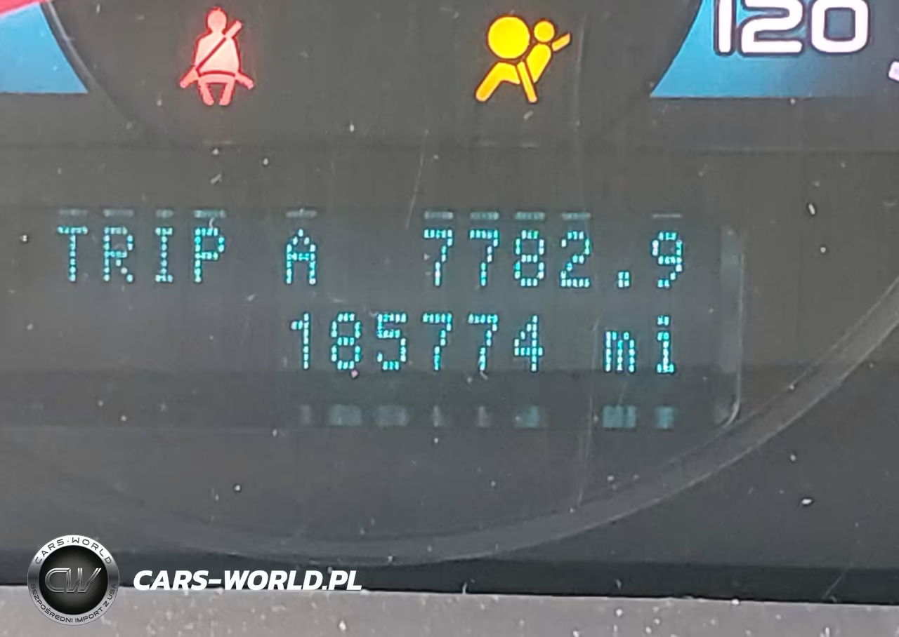2011 Ford Fusion S VIN:3FAHP0GA6BR226694 - 16