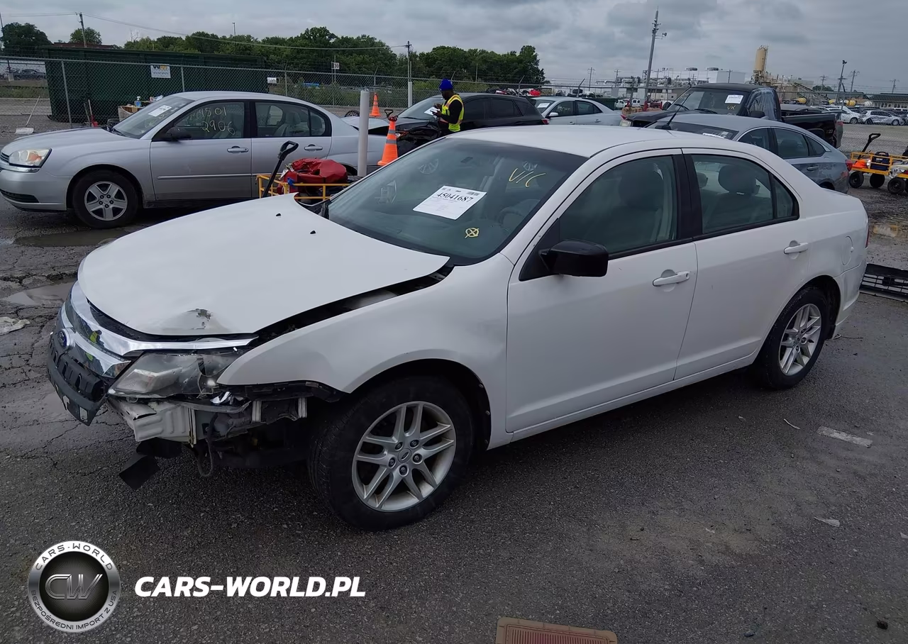 2011 Ford Fusion S VIN:3FAHP0GA6BR226694 - 2